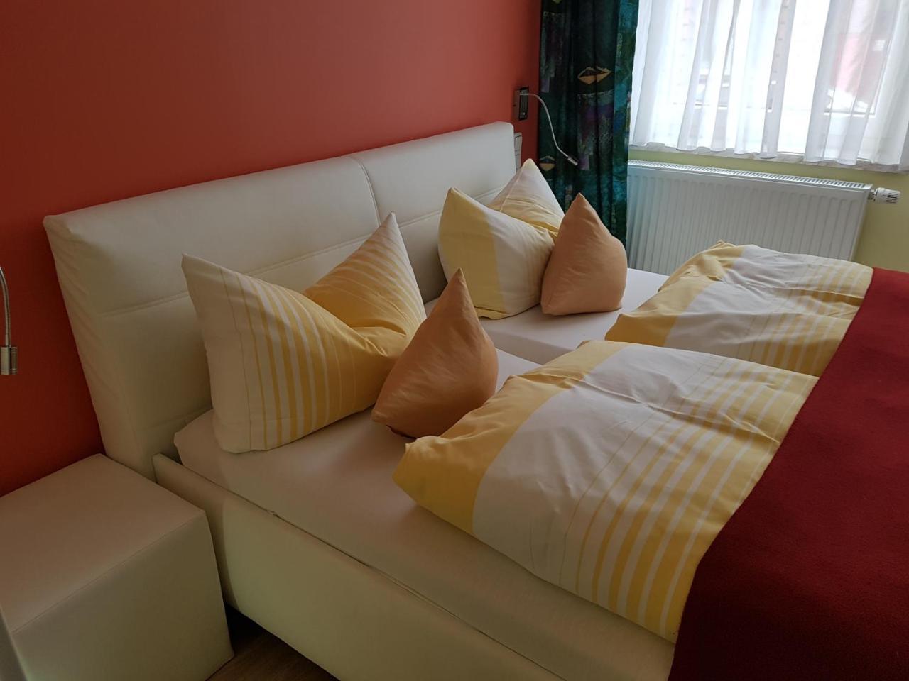 Hotel Am Kuhbogen โฮฟ ภายนอก รูปภาพ