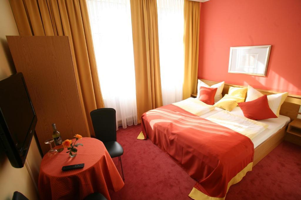 Hotel Am Kuhbogen โฮฟ ห้อง รูปภาพ